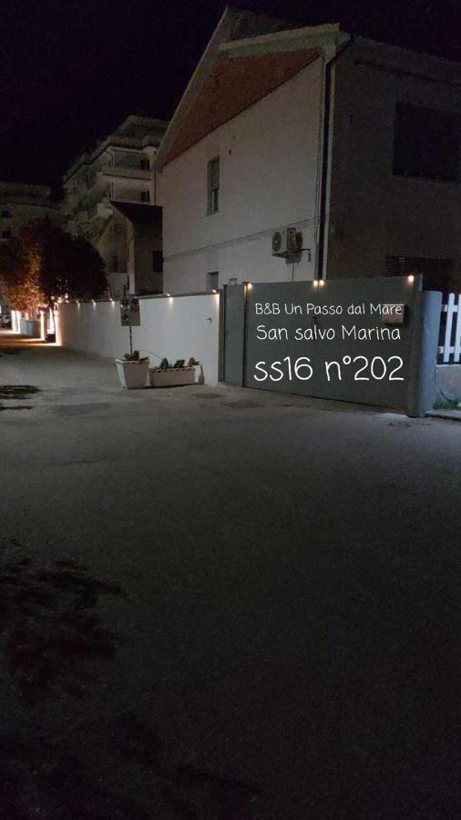 Un Passo Dal Mare Bed&Breakfast San Salvo Marina Exterior photo